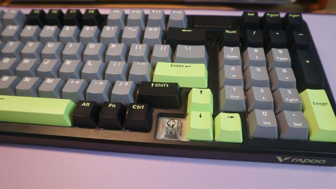 绿机械键盘测评:客制化与性价比的完美平衡开元ky棋牌雷柏V700DIY-98黑灰(图8) 绿机械键盘测评:客制化与性价比的完美平衡开元ky棋牌雷柏V700DIY-98黑灰(图8)