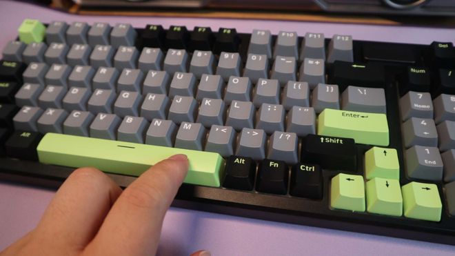 绿机械键盘测评:客制化与性价比的完美平衡开元ky棋牌雷柏V700DIY-98黑灰(图1) 绿机械键盘测评:客制化与性价比的完美平衡开元ky棋牌雷柏V700DIY-98黑灰(图1)